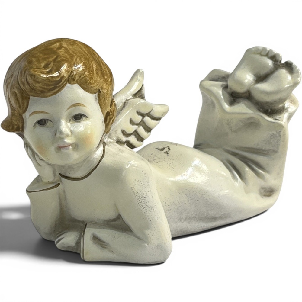 Vintage Caffco Quality Products Japan Angel Cherub Laying Down Figurine